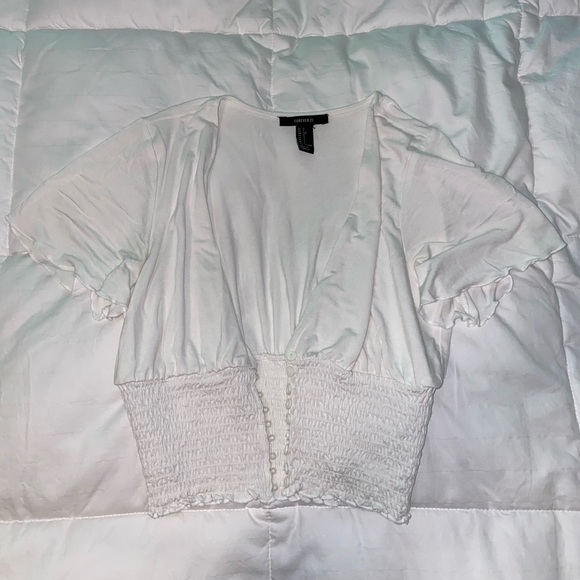 White top - Picture 1 of 2
